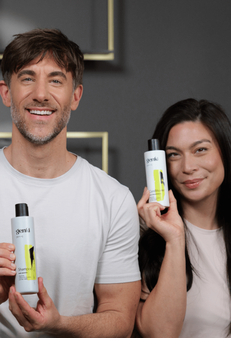 genki_haircare_gruppenfoto_models_mit_produkten_7a5089ba-326f-4ac0-a43e-f4bf98fc951c.png